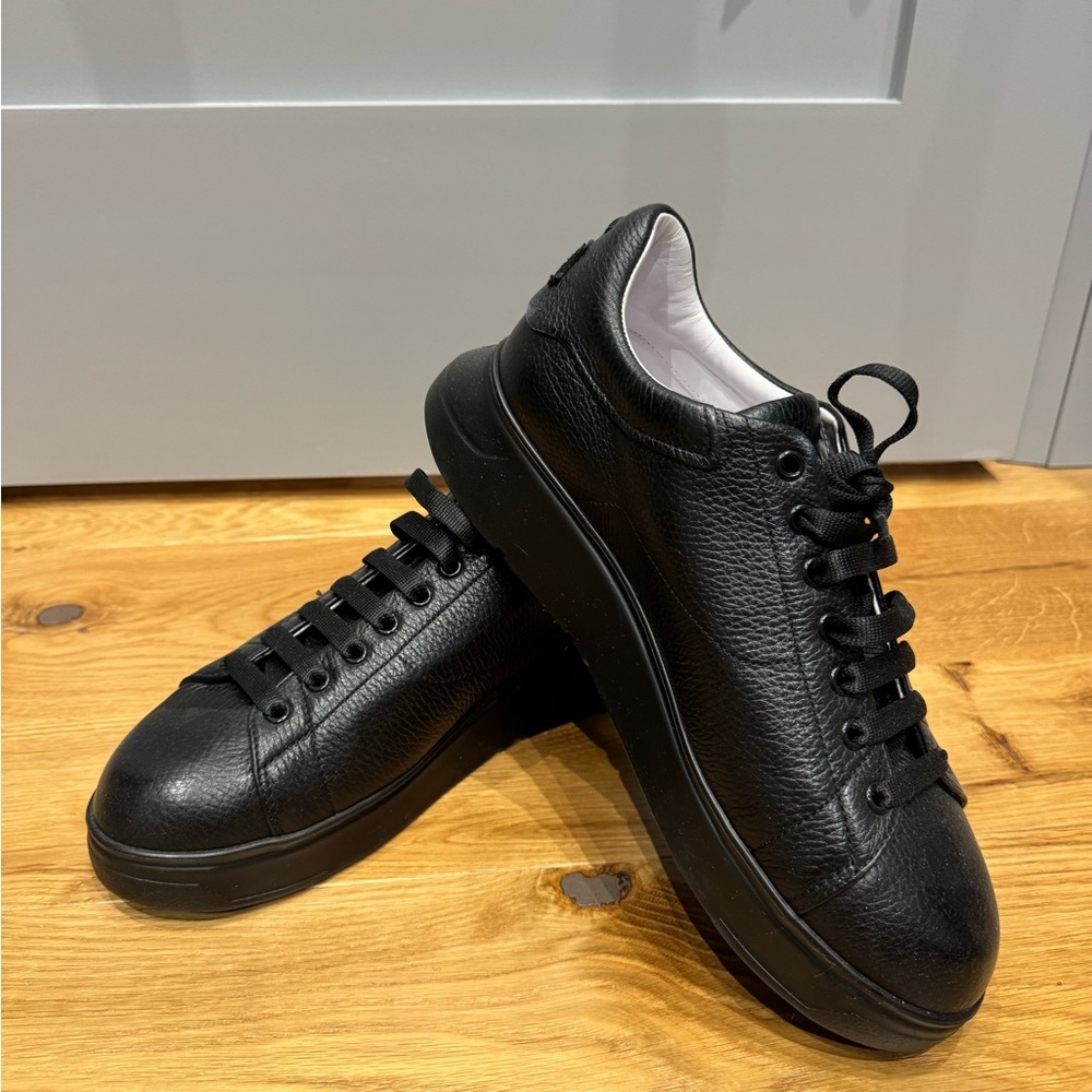 Emporio Armani Leather Sneaker (Platform) - US 9 / UK 8